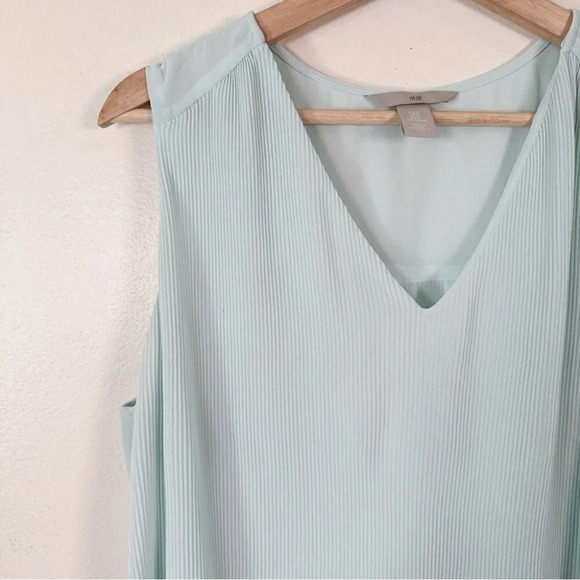H&M Womens Size Medium  Pleated Chiffon Top Light Turquoise - Picture 5 of 14